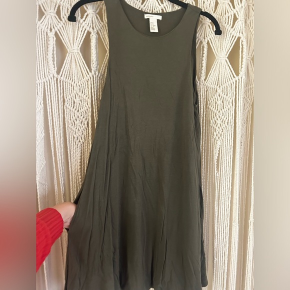 Like New stylish H & M army green size xs swing dress with pockets knee length - Picture 4 of 5